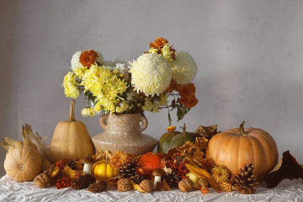 Happy Thanksgiving Autumn Still Life Pumpkins Chrysanthemum Vase Fall Leaves Stock Photo