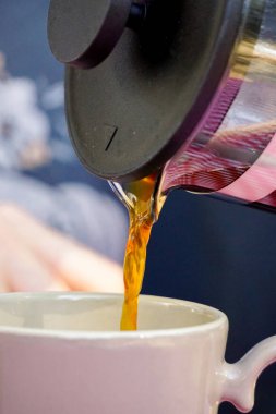 Sabah Fransız kahvesi doğada yakın plan.