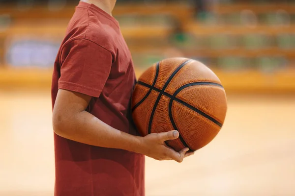Young School Boy Holding Basketball Ball Hands Training Game Dalam — Stok Foto