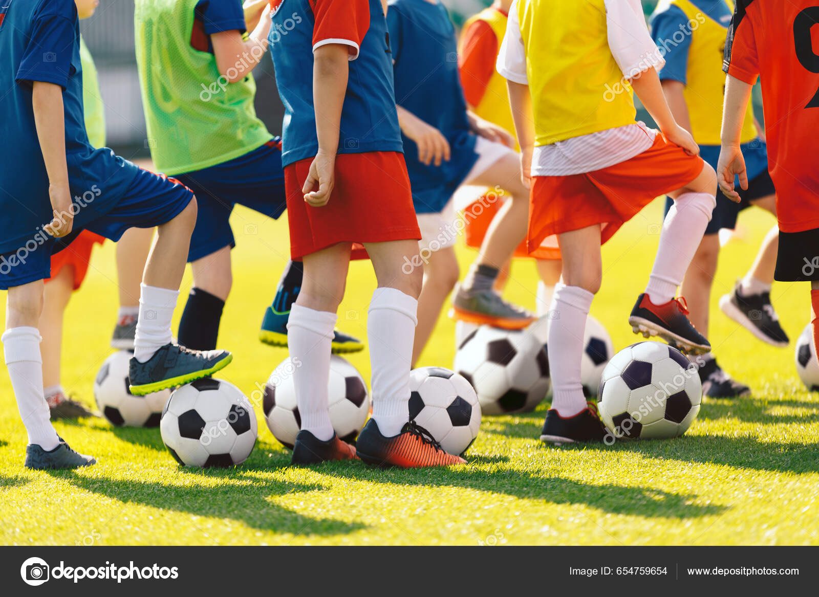 Treinamento De Futebol Para Crianças. Sessão De Treinamento De