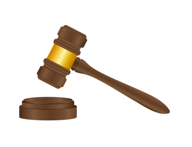 Tahta yargıç tokmak ve ses panosu beyaz arka planda izole edildi