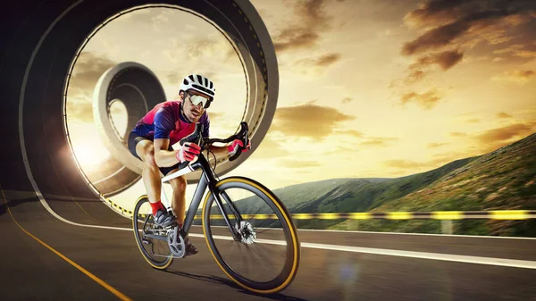Porträt Eines Mannes Radprofi Training Radfahren Auf Der Straße Bei — Stockfoto