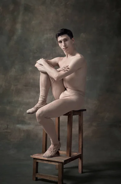 Ritratto Giovane Bell Uomo Ballerina Balletto Abiti Color Pastello Nudo — Foto Stock