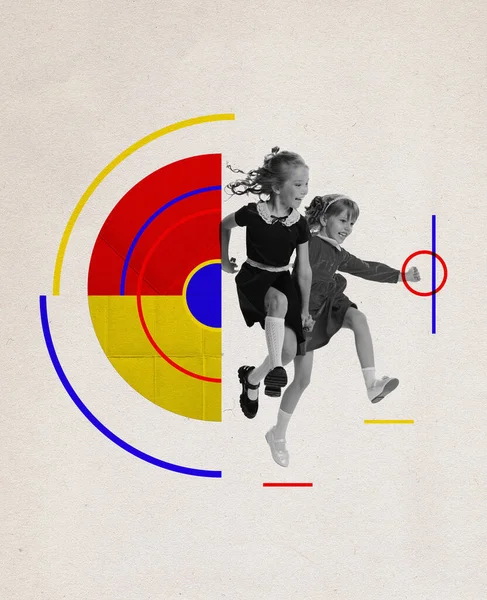 Collage Arte Contemporáneo Diseño Creativo Niña Alegre Niños Jugando Juntos —  Fotos de Stock