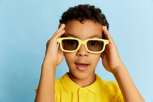 Surprised Little African Boy Stylish Sunglasses Yellow Summer Shirt Looking — Stock Fotó
