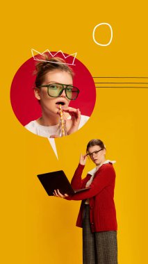 Genç kadın dizüstü bilgisayarda kurye kullanıyor. Sosyal medya, kadeh kaldırma, pazarlama konsepti. Pazarlamacı ya da blogcu müşteri çekiyor, işi teşvik ediyor. Sosyal ağ tanıtımı. Çağdaş sanat kolajı