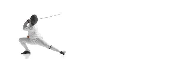 Динамічний Портрет Спортсмена Костюмі Фехтування Мечем Руці Ізольований Білій Студії — стокове фото