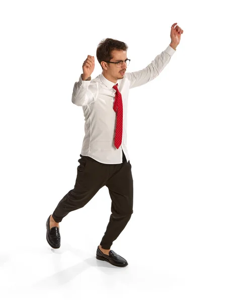 Podekscytowany Człowiek Student Biznesmen Biegający Rękami Górze Odizolowany Białym Tle — Zdjęcie stockowe