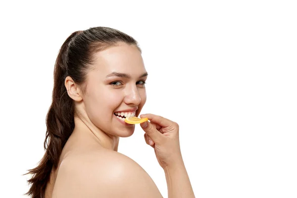 Whitening Cheerful Adorable Young Bared Shoulders Tasting Orange Fruit White — Stock Photo, Image