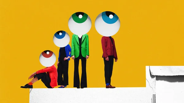 穿着五颜六色夹克的人在黄色背景下长着一双大眼睛 没兴趣也不关心当代艺术超现实主义的概念 新的远见 灵感和观念 创意设计 — 图库照片