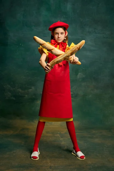 Batalla Baguette Panadería Fresca Foto Una Joven Linda Chica Con — Foto de Stock