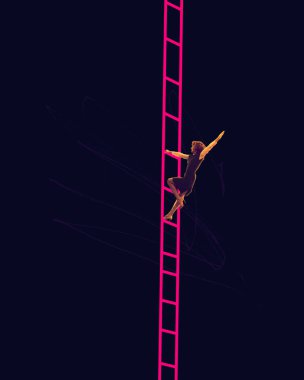 Finansal başarıya giden yol. Motive olmuş kadın, çalışan, kariyer basamaklarını zevkle tırmanan çağdaş sanat kolajı. Profesyonel yeteneklerini geliştiriyor. İş kavramı, motivasyon, terfi