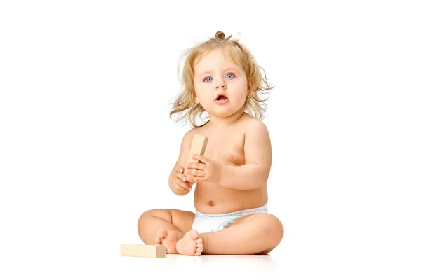 Slim Cyrus Schattige Baby Meisje Luier Zittend Vloer Spelend Met — Stockfoto