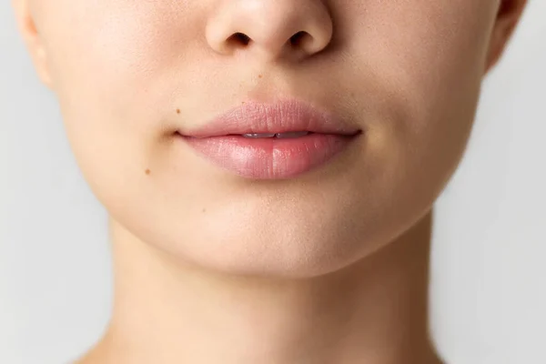 Ausgeschnittenes Bild Von Weiblichem Gesicht Nase Lippen Und Kinn Plastische — Stockfoto