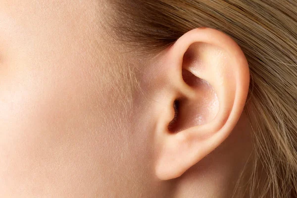 Közelkép Női Arcról Fülről Vigyázok Egészségemre Jólétemre Fogalom Bőrápolás Természetes — Stock Fotó