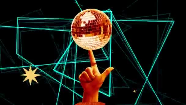 Detener Movimiento Animación Una Las Manos Gira Bola Discoteca Brillante — Vídeo de stock