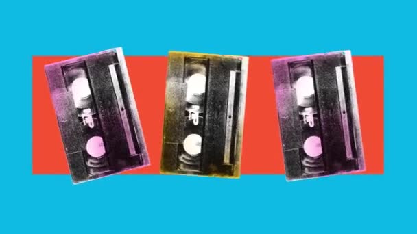 Stop Beweging Moderne Creatieve Animatie Drie Vintage Cassettes Moderne Oude — Stockvideo