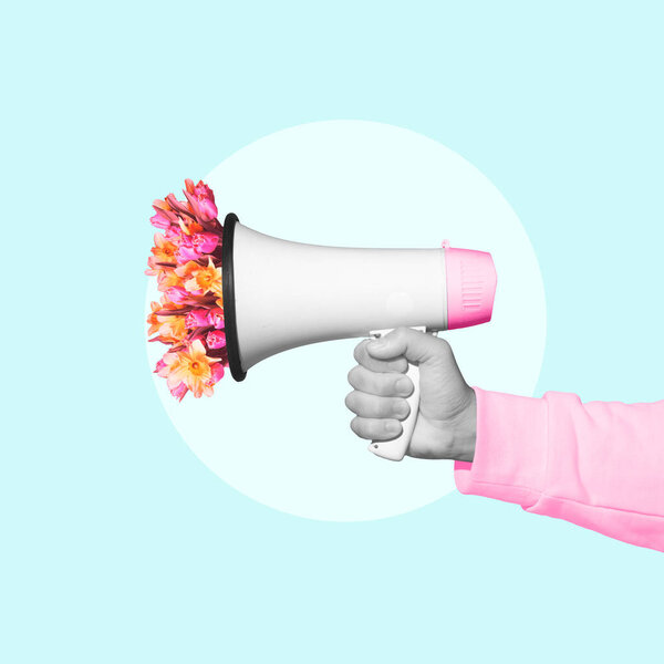Коллаж современного искусства. Рука держит мегафон с цветущими цветами внутри. символизирует потенциал для позитивных изменений, возникающих в результате общения. Концепция поп-арта, современная, абстрактная.
