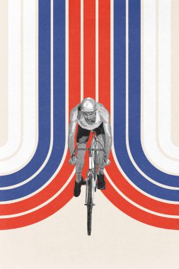 Odaklanmış bir adam, bisiklete biniyor, hızlı gidiyor, soyut renkli elementlerle hafif arka plana karşı antrenman yapıyor. Yaratıcı tasarım. Spor, rekabet, maraton, triatlon, dayanıklılık kavramı
