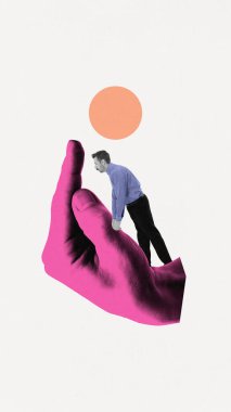 Çağdaş sanat kolajı. İnsan canlı bir el üzerinde dengelenmiş psikoterapinin doğasını sembolize ediyor ve kişisel mücadelelerin üstesinden geliyor. Psikoterapi, destek, akıl sağlığı, tükenmişlik kavramı.