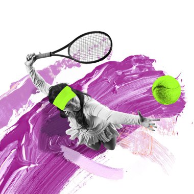 Modern sanat kolajı. Dişi tenisçi öne atlıyor, raketle topa uzanıyor, dinamik mor fırça darbesine karşı. Spor anlayışı, hareket, hobi. Ad