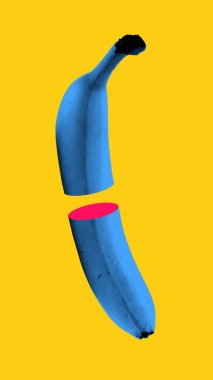 Soyut sanat kolajı. Havada süzülen mavi muz, sert pembe dilimlerle yapay absürtlükle doğal formun bozulmasına neden oluyor. Görsel şok kavramı, değiştirilmiş doğa, kişisel kimlik.