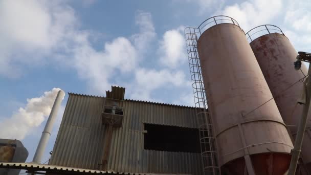 Fabriken Förorenar Atmosfären Högkvalitativ Fullhd Film — Stockvideo