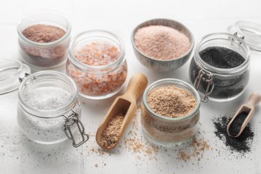 Assorted speciality salt, himalayan pink salt, italian black truffle salt, india black  kala namak salt,  hawaiian  black lava sea salt, hickory  smoked  sea sal