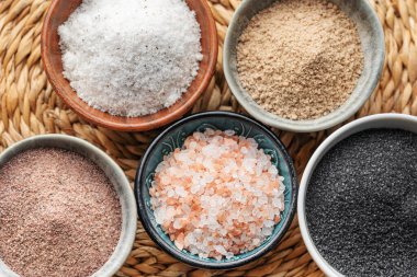 Assorted speciality salt, himalayan pink salt, italian black truffle salt, india black  kala namak salt,  hawaiian  black lava sea salt, hickory  smoked  sea sal