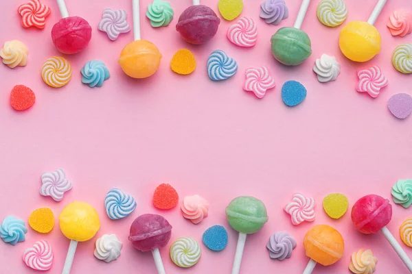 Colorful Sweet Lollipops Candies Pink Background Flat Lay Top View — Fotografia de Stock