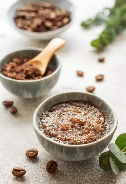 El yapımı kahve fırçası. Kafein cildi. 