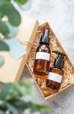 Kutu, Güzellik Aboneliği Servisi. İnternetten alışveriş. Teslimat servisi