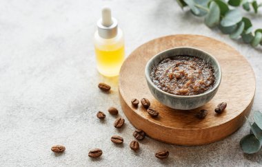 El yapımı kahve fırçası. Kafein cildi. 