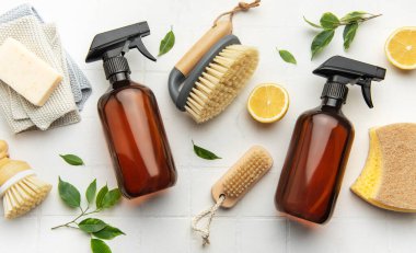 Doğal temizlik ürünleri ve araçları sürdürülebilir bir yaşam tarzını çevre dostu malzemelerle destekliyor