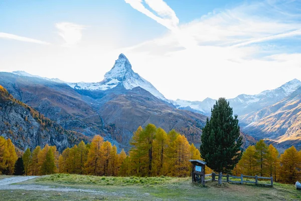 Krásný Výhled Krajinu Matterhorn Podzim Zermatt Švýcarsko Royalty Free Stock Fotografie