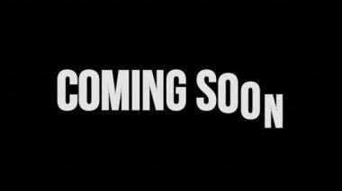 Animasyon yakında siyah izole arkaplan ile beyaz metin renk geliyor. Video ekranının sonu için uygun. 4K video döngüsü. 3d illüstrasyon oluşturma