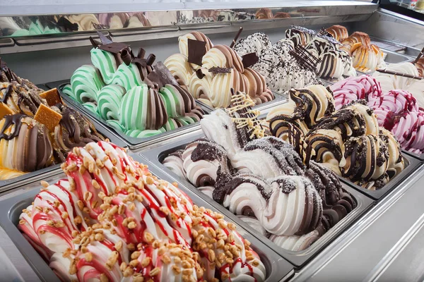 Відображати Вікно Магазині Або Салоні Морозива Смаком Морозива Продажу Літні — стокове фото