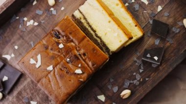 Fıstıklı ve çikolatalı Marmorkuchen keki..