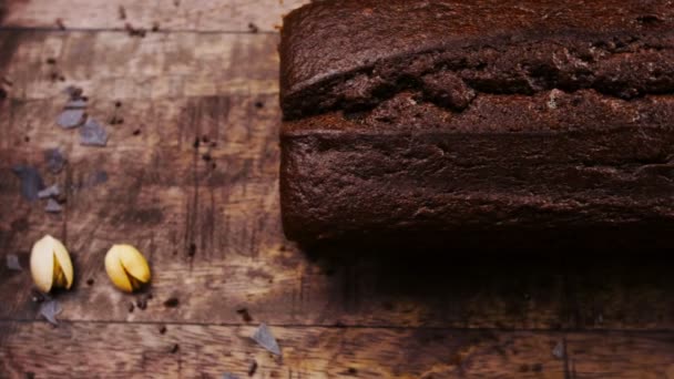 Gâteau Maison Décoré Avec Pistache Chocolat — Video