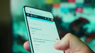 Looking at the smartphone, heavy set questions.