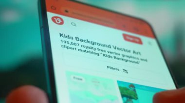 Smartphone in hand, Im looking for information on the Internet about childrens background.