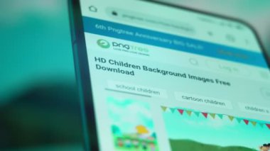 Smartphone in hand, Im looking for information on the Internet about childrens background.