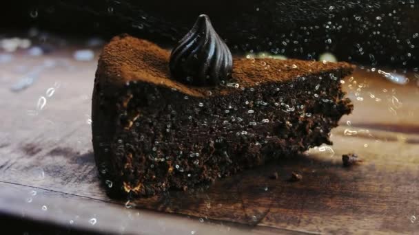 Hologram Effect Truffle Cake Wooden Tray Decorations — Stockvideo