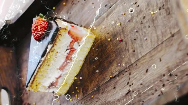 Tort Delicios Căpșuni Tavă Lemn Decorațiuni — Videoclip de stoc