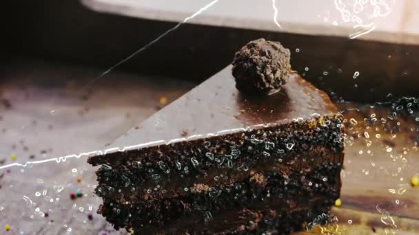Tort Ferrero Rocher Drewnianej Tacy Dekoracjami — Wideo stockowe
