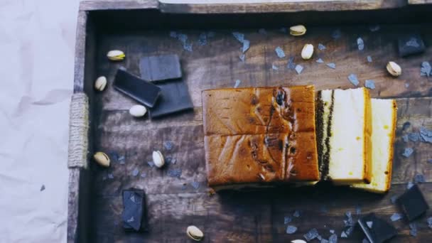 Stracciatella Kuchen Decorated Nuts Chocolate — Stock Video