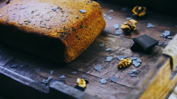 Stracciatella Kuchen Zdobený Ořechy Čokoládou — Stock video