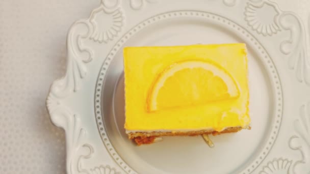 Pezzo Torta Mandarino Con Gelatina Torta Piatto Stile Retrò Macro — Video Stock