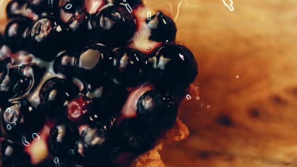 用醋栗浆果做蛋糕篮 宏观和滑块射击 — 图库视频影像