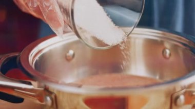 Process of preparing Chili Sauce.